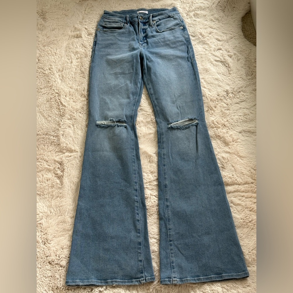 Good American mid rise flare jeans